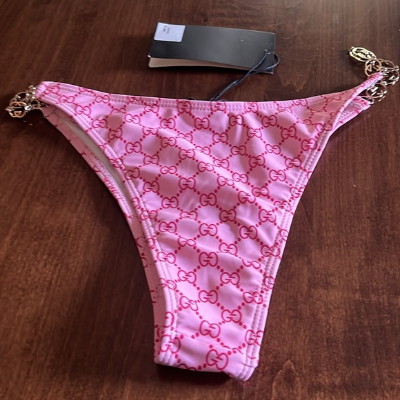 Gucci Pink Bikini Bottom New with Chain Accents and tags - Picture 6 of 8